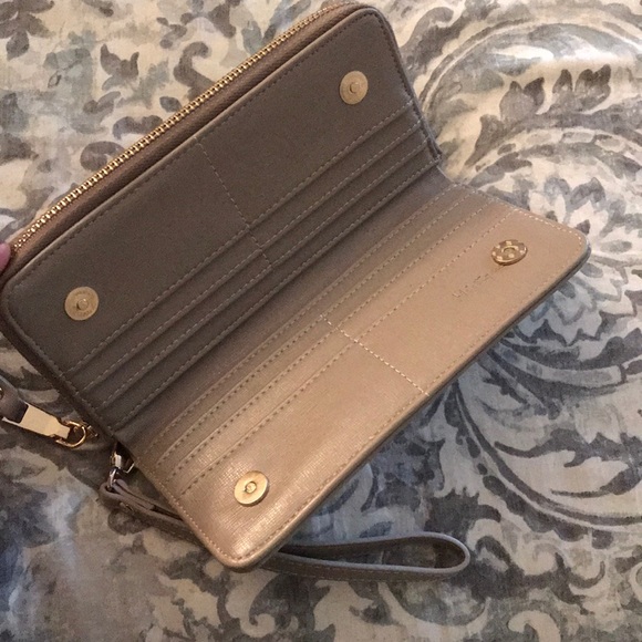 Wallet - Picture 2 of 3